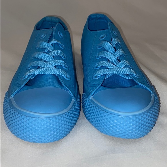 Airwalk Women’s Mono Blue Canvas Sneaker - Picture 4 of 4